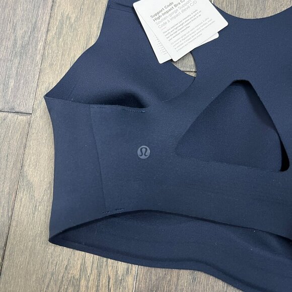 Lululemon NWT Go Further Bra with Support Code Technology True Navy - Picture 3 of 8
